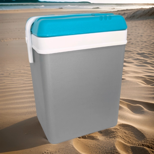 Up to 12 hours of chill for your drinks and food