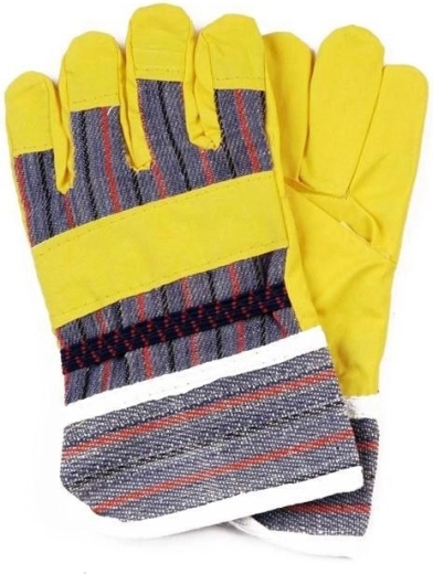 Comfortable gloves in a universal kids’ size