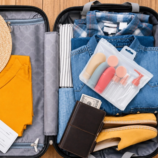 Clear case for easy overview and tidiness