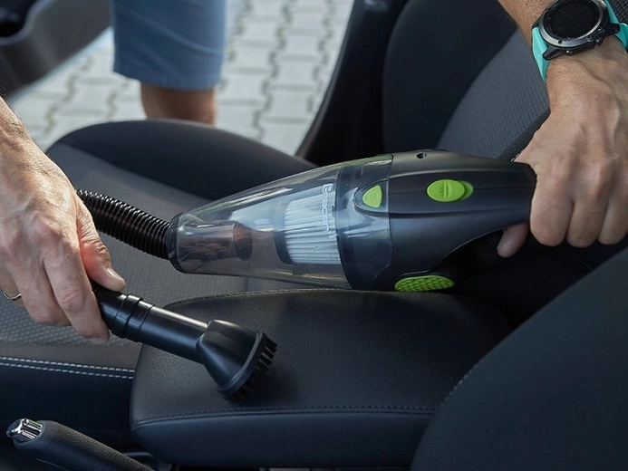 Nozzles and flexible hose for every corner