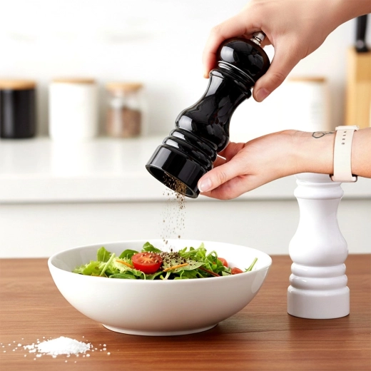 Easy distinction between salt and pepper