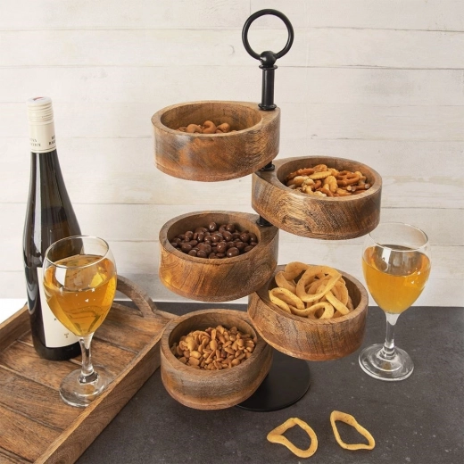 Five rotating bowls for efficient serving