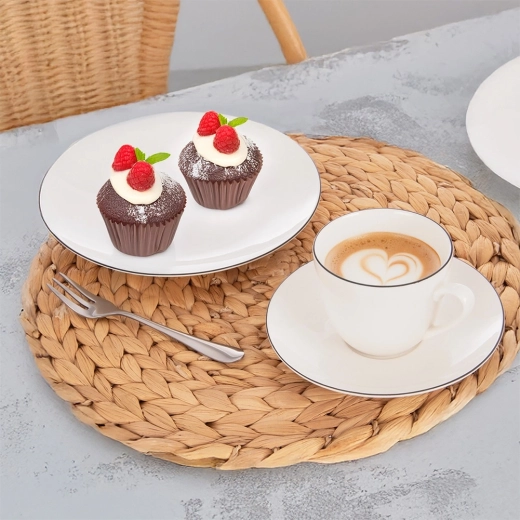 Versatile for cafés and home