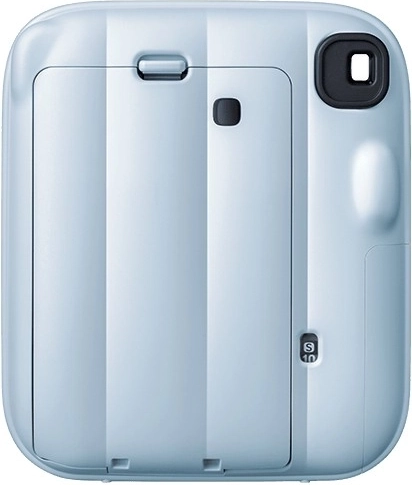 Compact body and practical rear door
