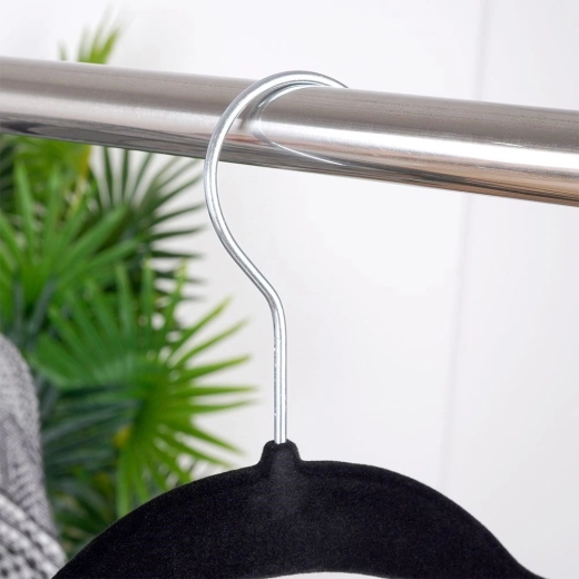 Rutschfester Samt schützt die Kleidung