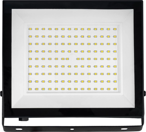 Wide and even 120° coverage