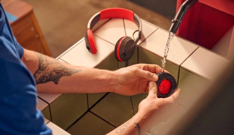 Comfort for sports: cooling ear cushions and IP55