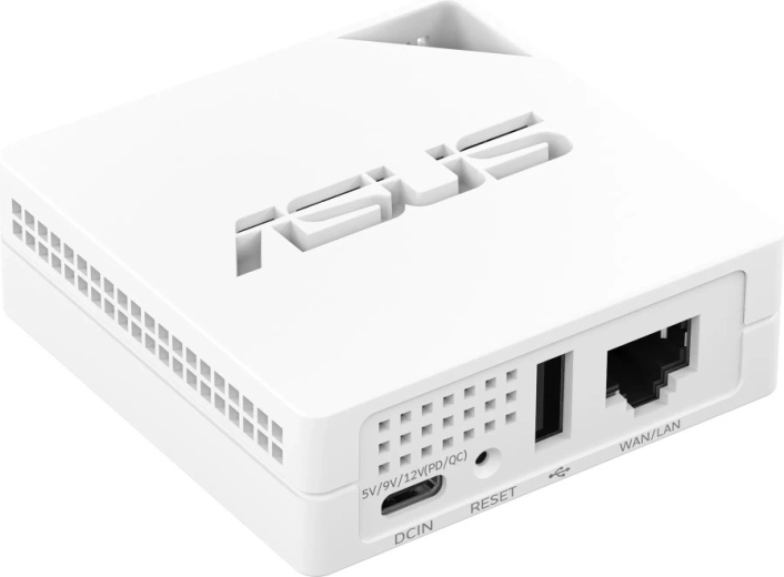 USB‑C power for adapter‑free travel