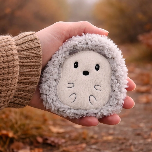 Kuschelweicher Igel für die Handfläche