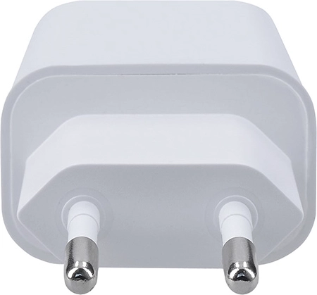 Sicherer und kompakter Steckdosenadapter