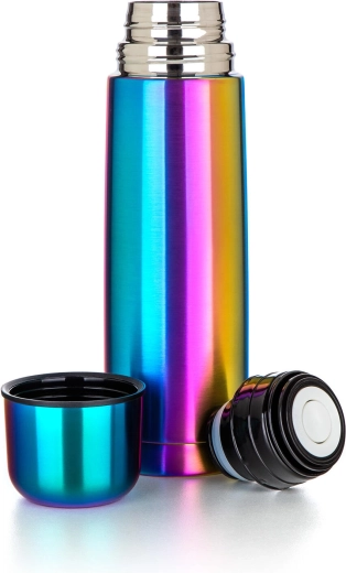 Lid doubles as a practical cup