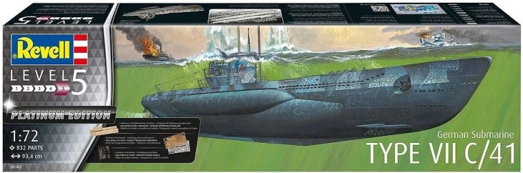 Maquette en plastique d’un sous-marin allemand de type VII C/41 à l’échelle 1:72