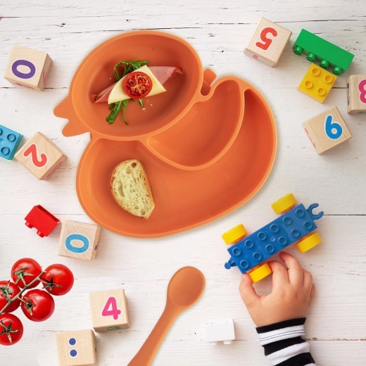 Drie gescheiden vakken voor een gevarieerde maaltijd