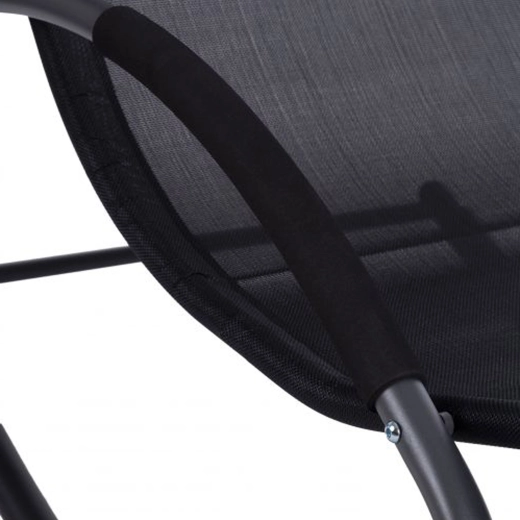 Toile respirante, accoudoirs confortables et appuie-tête
