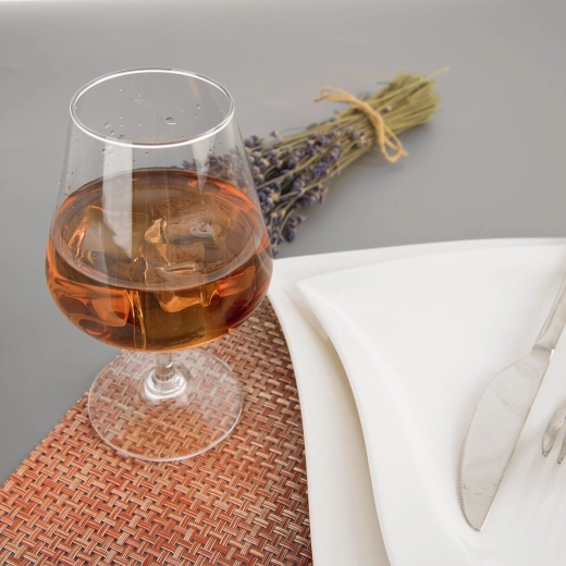 Elegant serving for any occasion