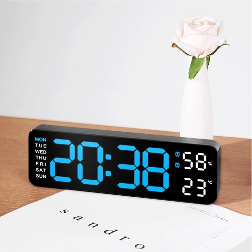 Thermometer and hygrometer for monitoring the room climate