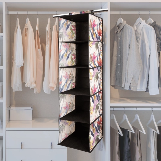 Easy to hang on a closet rod