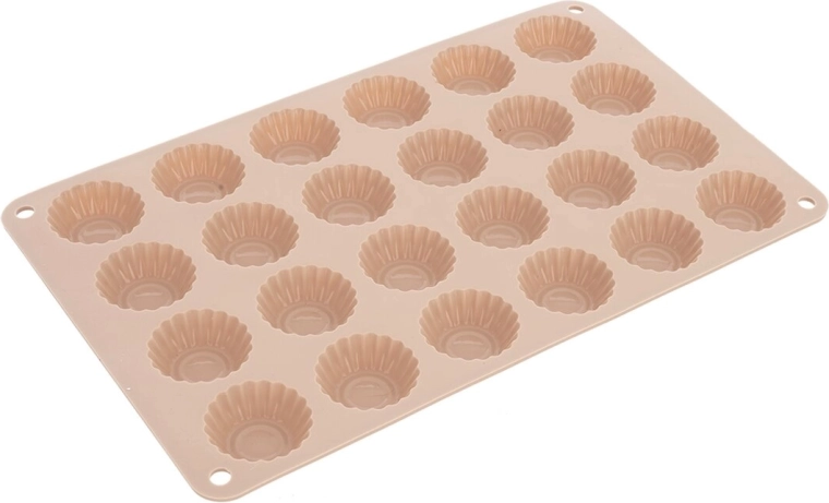 Universal cup shape for sweet and creative recipes