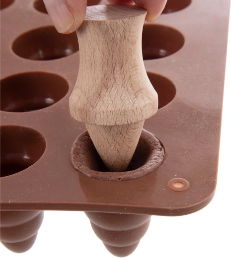 Kompatibler Helfer zur Form für Körbchen