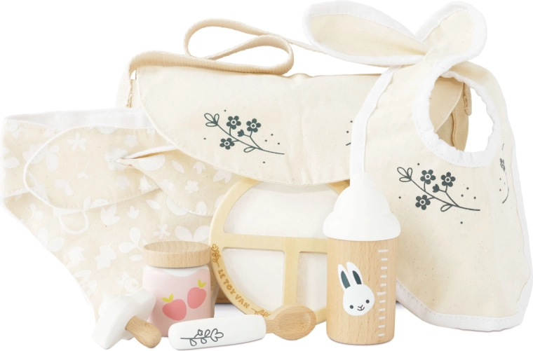 Le Toy Van wooden feeding set for dolls in a bag