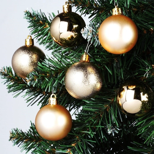 Three elegant finishes in a unified gold