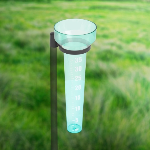 Kunststof regenmeter voor het meten van regenval