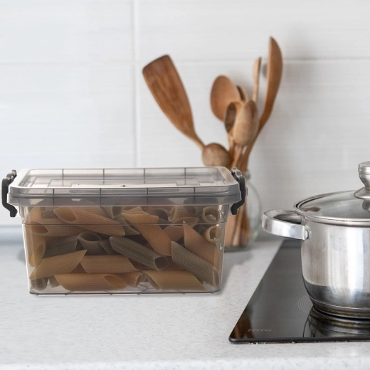 Tight and secure clip-on closure