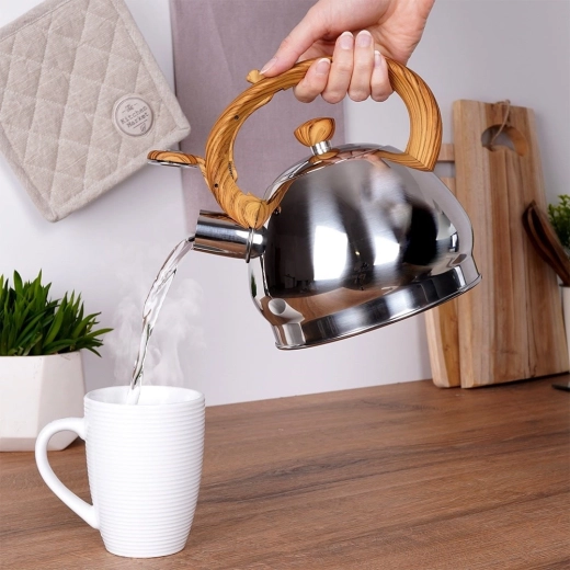 Sicherer Pfeifton und komfortables Ausgießen