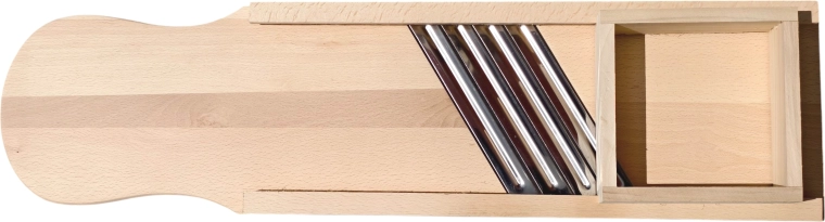 Solid wooden construction for long service life