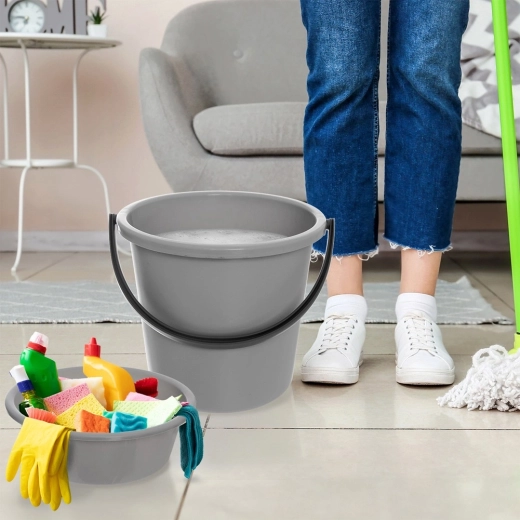 Sturdy handle for comfortable carrying