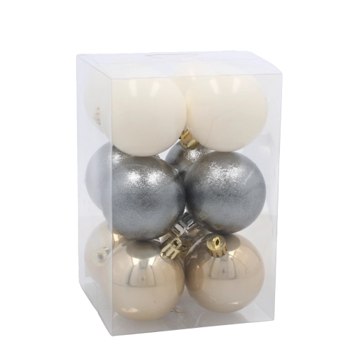 Harmonious palette of champagne, silver and white