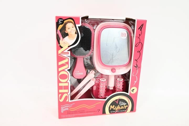 Hairdressing set with mirror