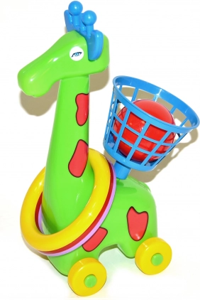 Giraffe werpspeeltje op wieltjes met ringen en mandje