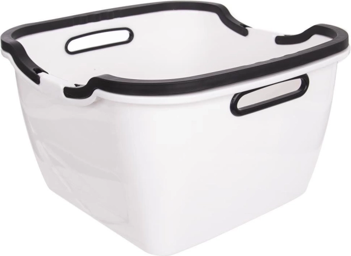 Large capacity and square shape