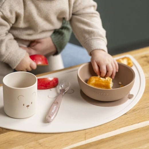 Stabiler Teller und Schüssel mit Saugnapf