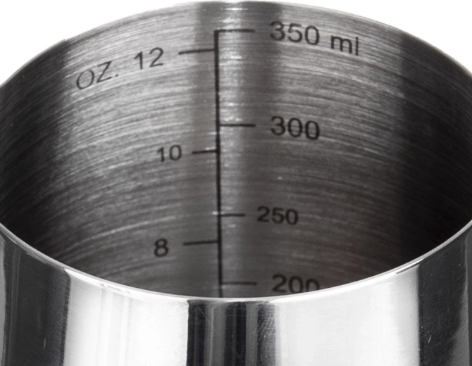 Accurate measuring thanks to internal scale