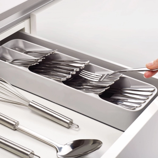 Plastic cutlery organizer with 5 compartments