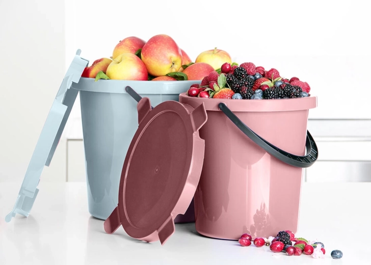 Couvercle sécurisé avec quatre crochets