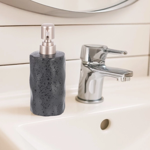 Utilisation universelle en salle de bain et en cuisine