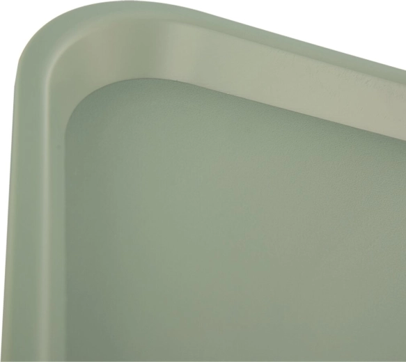 Raised rim for safer handling
