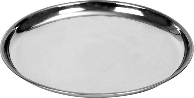 Safe serving thanks to the raised rim