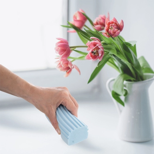 Conception double face pour un nettoyage plus efficace