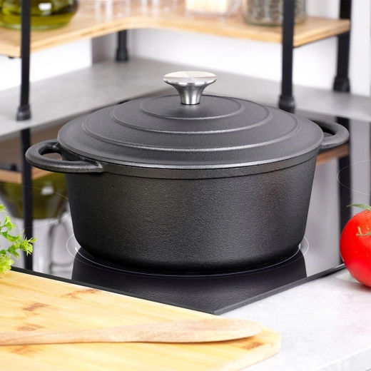 Veelzijdig gebruik op alle kookplaten en in de oven