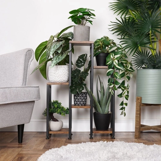 Mehrstufige Kaskade für 6 Blumentöpfe