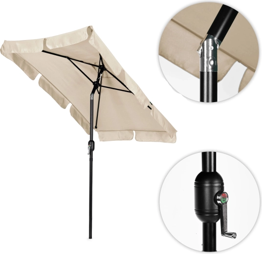 Durable 160 g/m² canopy and ventilation opening