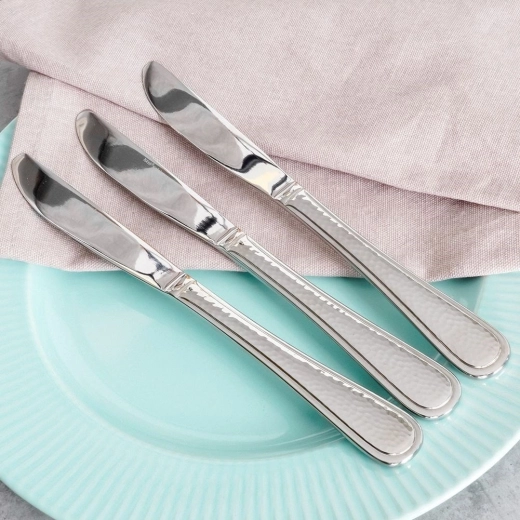 Easy maintenance and everyday practicality