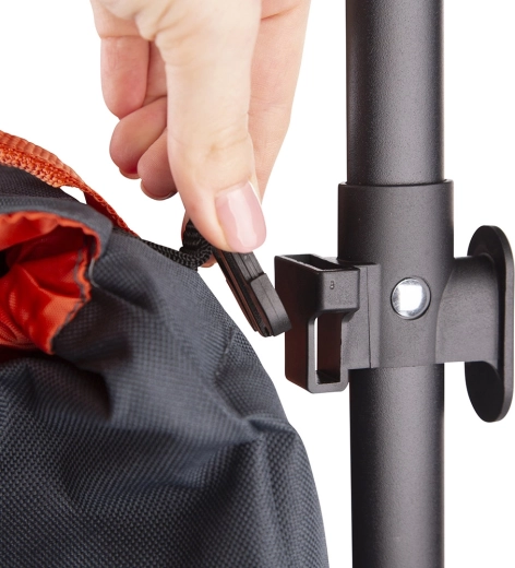 Sac spacieux avec fixation pratique