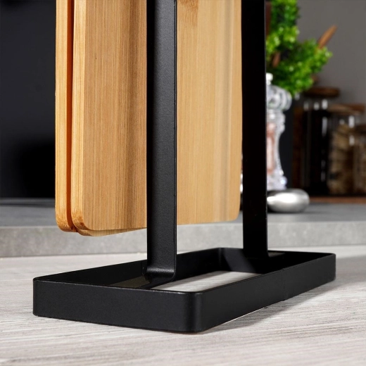 Stable, space-saving stand