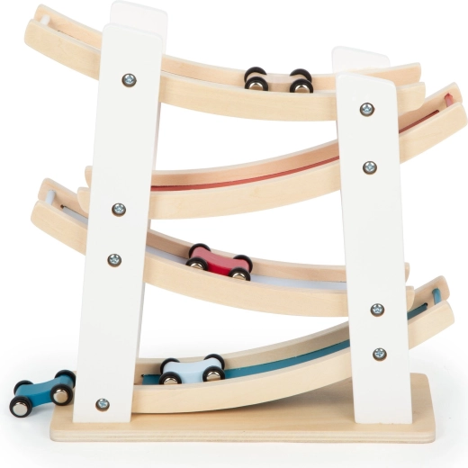 Natural wood and durable construction