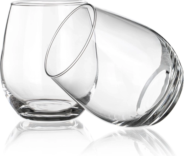 Versatile shape for water, juice, and cocktails